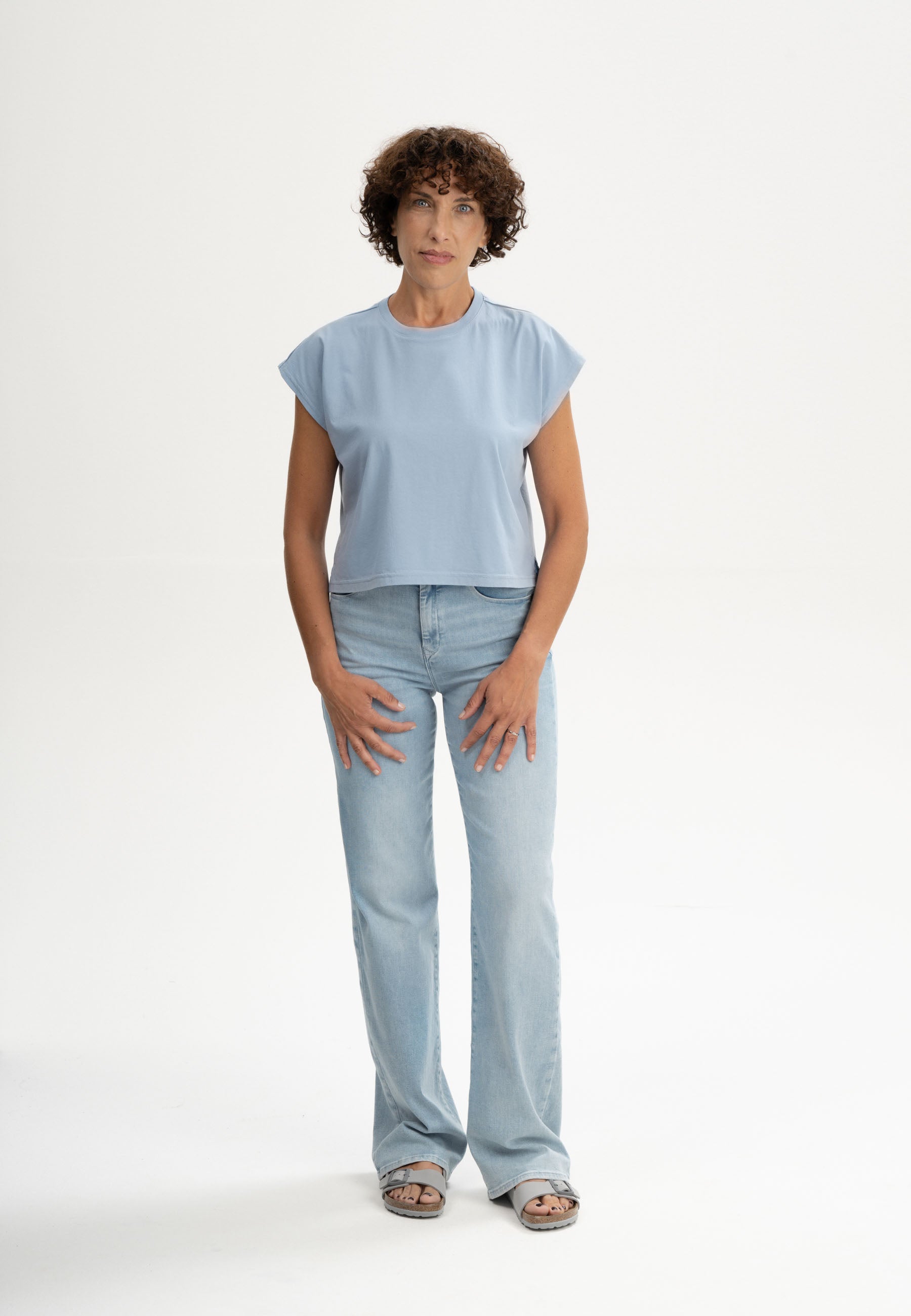#Farbe_zartes blau