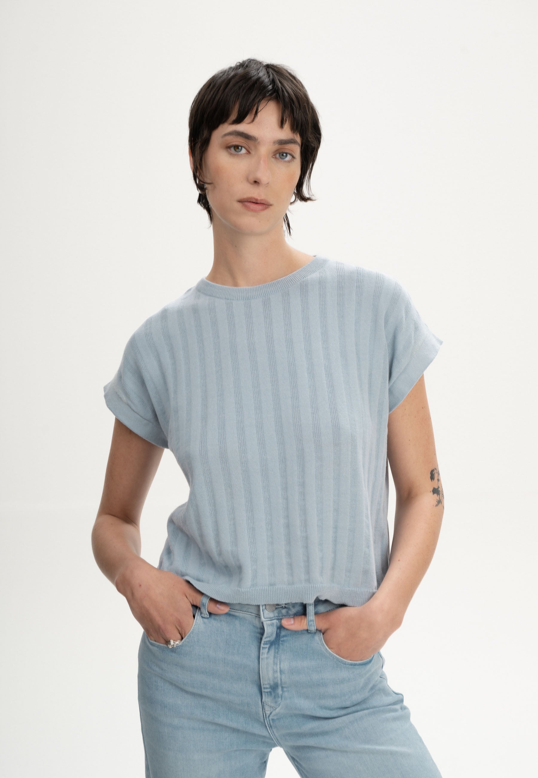 #Farbe_cloudy blue