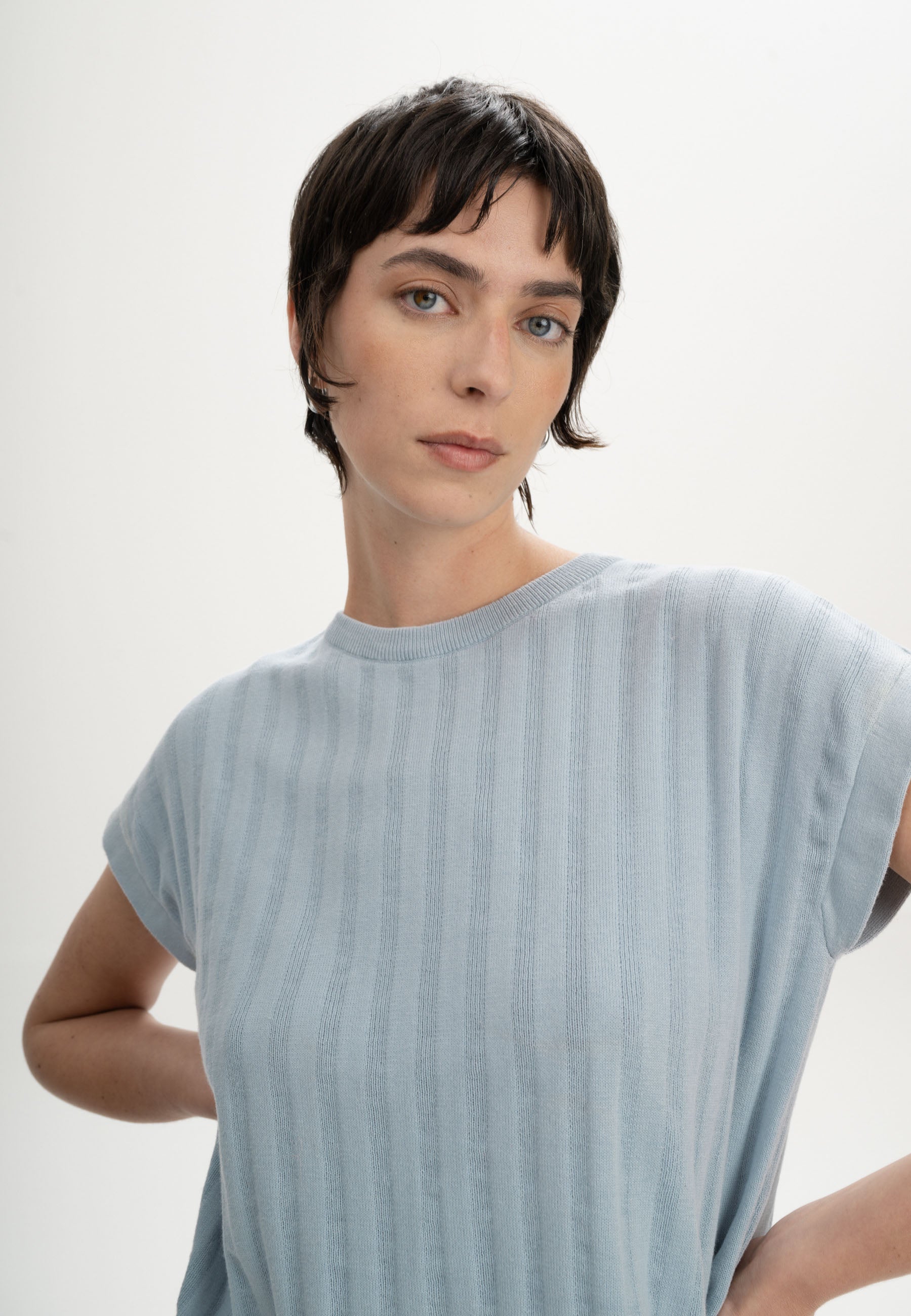 #Farbe_cloudy blue