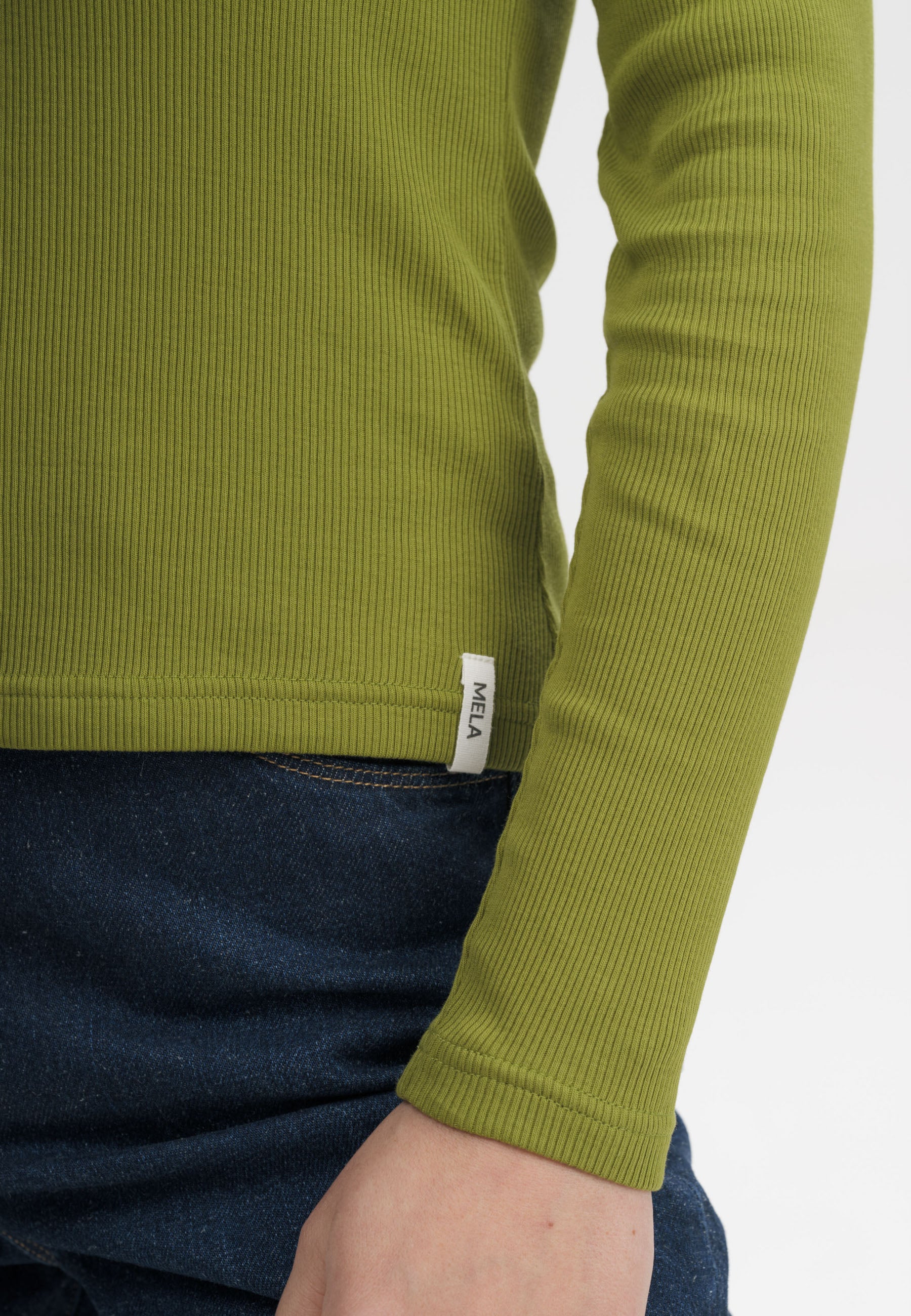 #Farbe_golden green